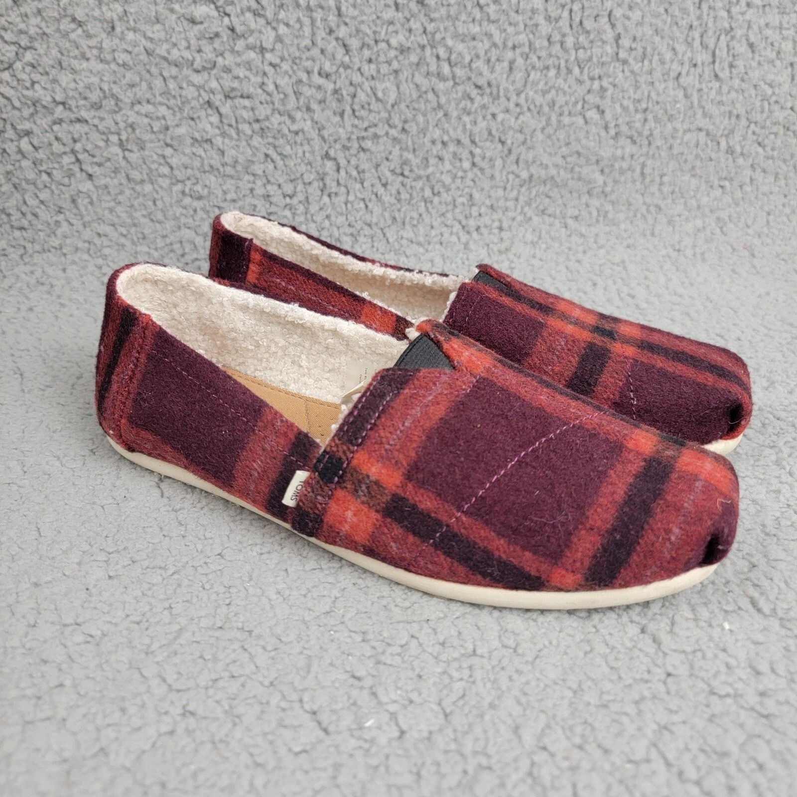 Toms Faux Shearling Fleece Flat Shoes Womens 8.5 Red Plaid Slip On Wool Blend