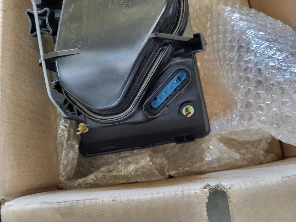 FANALE IVECO SX DAILY 3 GENERAZIONE,  IVECO 500307755 - Immagine 4 di 4