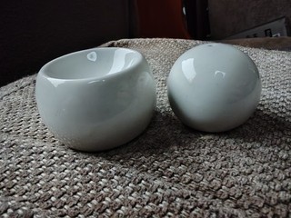 Singapore Airlines Salt and Pepper Shakers