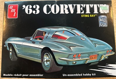 AMT '63 CORVETTE STING RAY  1/25 Scale Model Kit #861 Retro Deluxe New Sealed 