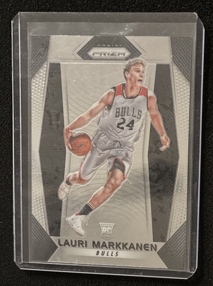 Lauri Markkanen - 2017-18 Panini Prizm #247  (RC)  Silver Prizm  Bulls  K209