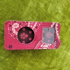 Retired Vera Bradley Ipod Nano Fabric case -with Clip Paisley Floral Red Black