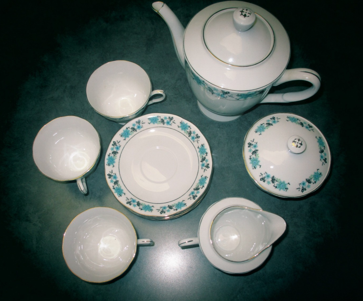 Vtg. China Tea Set for 6, Yong Sheng Porcelain Co. 15 pcs. Sugar  display picture 1