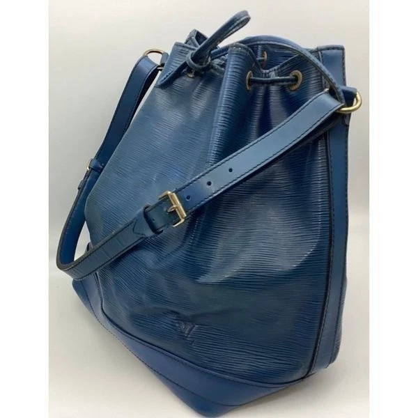 Bolso de cuero azul Louis Vuitton Epi Noe Foto 2 de 3