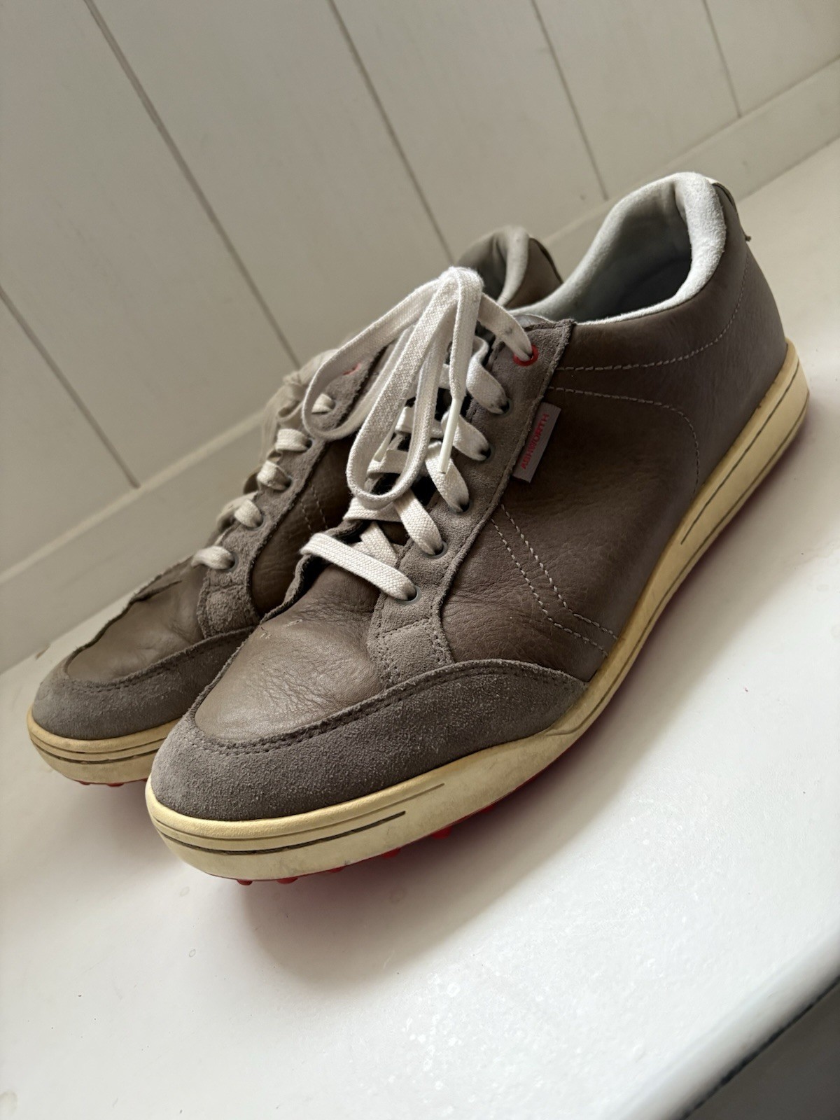 Mens 11.5 Cardiff Spikeless Golf Sneakers Gray Suede Putting