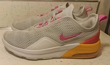 Nike Air Max Motion 2 Pure Platinum Fuchsia Sunset Size 7.5 Women's CJ999-001