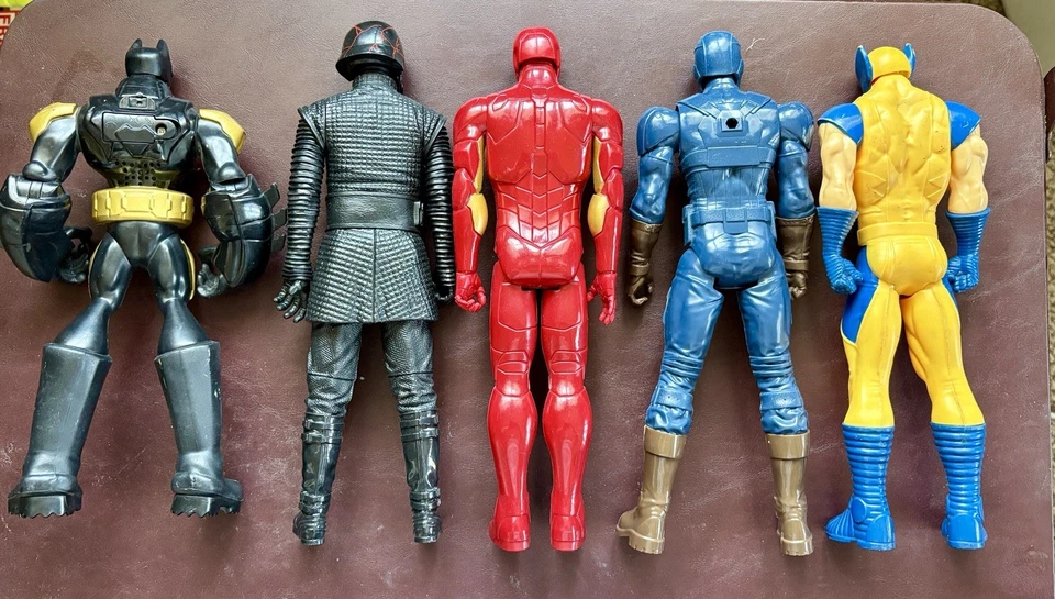 Lote de 5 bonecos de ação - todos grandes com aproximadamente 11 pol. de altura - Imagem 2 de 4