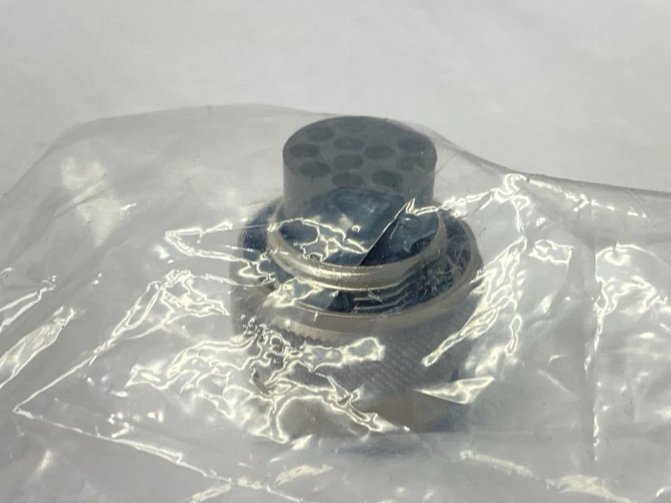 Eaton UT0614-12PH Souriau-Sunbank 12-Position Circular Connector Plug Housing - Image 4 of 4