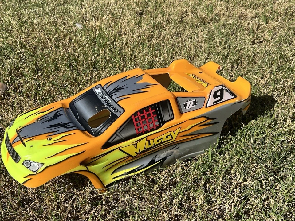 Classic RC 2006 1:8 Team Losi “Muggy” Stock/Factory/ Orig Body For #LOSB0018 - Image 3 of 4