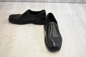 ecco seattle slip on