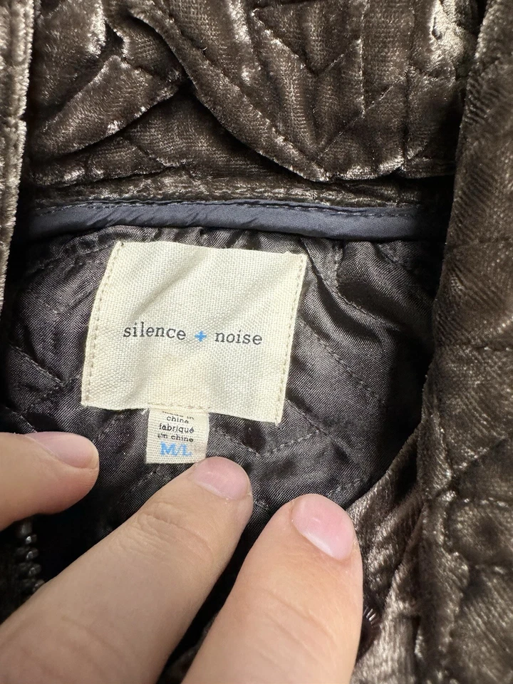 Chaqueta Silence + Noise para mujer M/L marrón con capucha cremallera completa terciopelo Urban Outfitters Foto 2 de 4