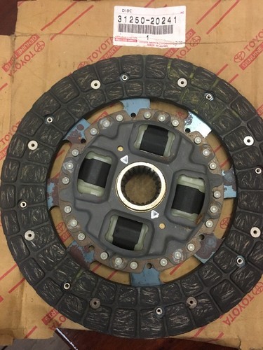 Toyota Celica 2.4 L 1984-5 Genuine Clutch Plate,Part No: 31250-20241 - Picture 2 of 12