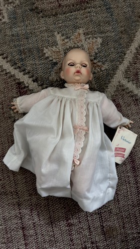 Madame Alexander Victoria Baby Doll # 3746. 13 Inch, EXCELLENT