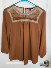 Signature Studio Brown Lacey Embroidered Boho Top Small