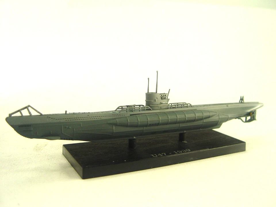 Deutsches U-Boot U 47 - Atlas Fertigmodell 1:350 - 7169101 #E - gebr. - Bild 2 von 3