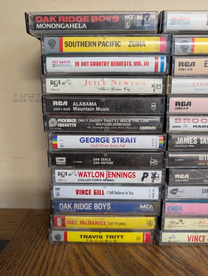 Lot of 65 Cassette Tapes Country Music 70s 80s 90s - Garth Brooks, Travis Tritt Foto 2 de 4