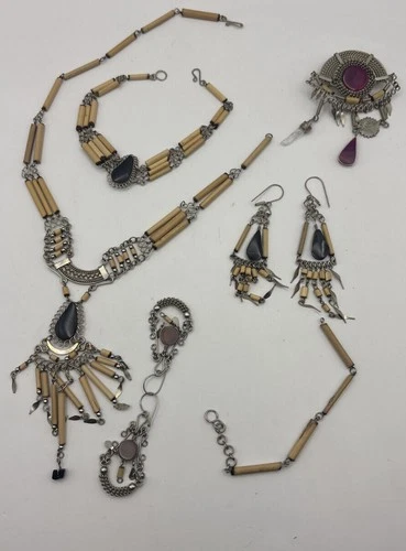 Lot Of Vintage Bamboo Peruvian Earrings Dangle Jewelry Costume