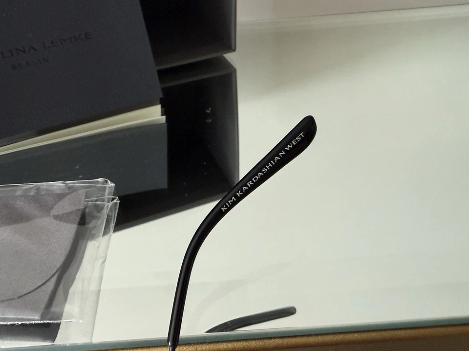 Gafas Kim Kardashian/Carolina Lemke Chaotix en negro humo nuevas en caja Foto 4 de 4