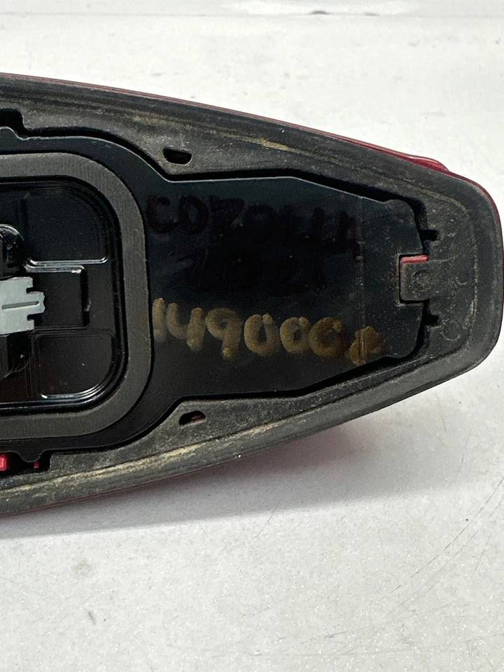 Antena de radio Toyota Corolla fm 21 22 techo aleta de tiburón sedán fabricante de equipos originales de EE. UU. 867600E070 rojo Foto 4 de 4