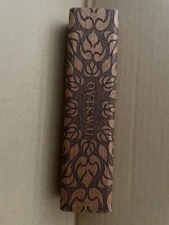 OYTKWU Pill Dispenser