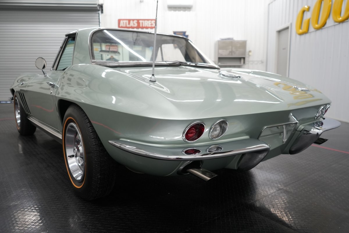 1970 Yellow Chevrolet Corvette   | C3 Corvette Photo 8