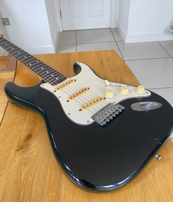 squier stratocaster Eシリアル 日本製 送料込み Fender Squier Stratocaster E-series made in Japan 1984 | eBay