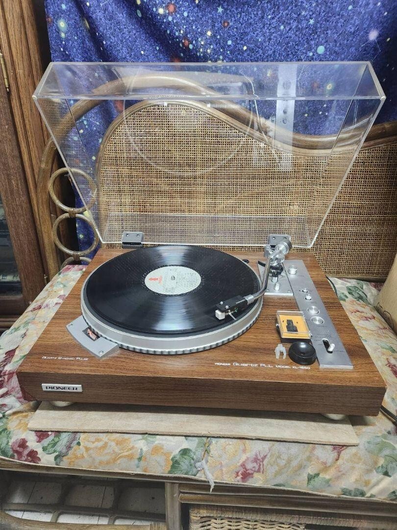 Pioneer XL-1550 Turntable Stereo Record Player Direct Drive Pioneer XL-1550 Turntable Stereo Record Player Direct Drive