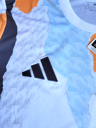 Camiseta Adidas Real Madrid 24/25 Pre Partido Sin Patrocinador Hombre Grande JJ3493 NUEVA CON ETIQUETAS - Imagen 10 de 15