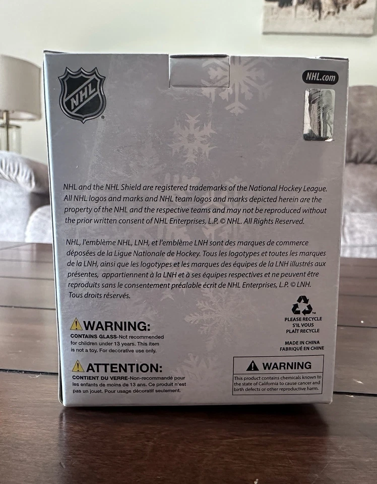 Adorno de bola de vidrio Detroit Red Wings NHL Foto 4 de 4