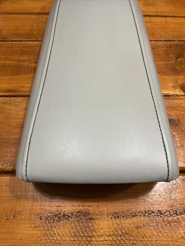 Крышка подлокотника крышка для центральной консоли Ford Edge 2011-2014 годов выпуска серая кожа от оригинального производителя - Изображение 2 из 4