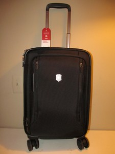 usb charging suitcase
