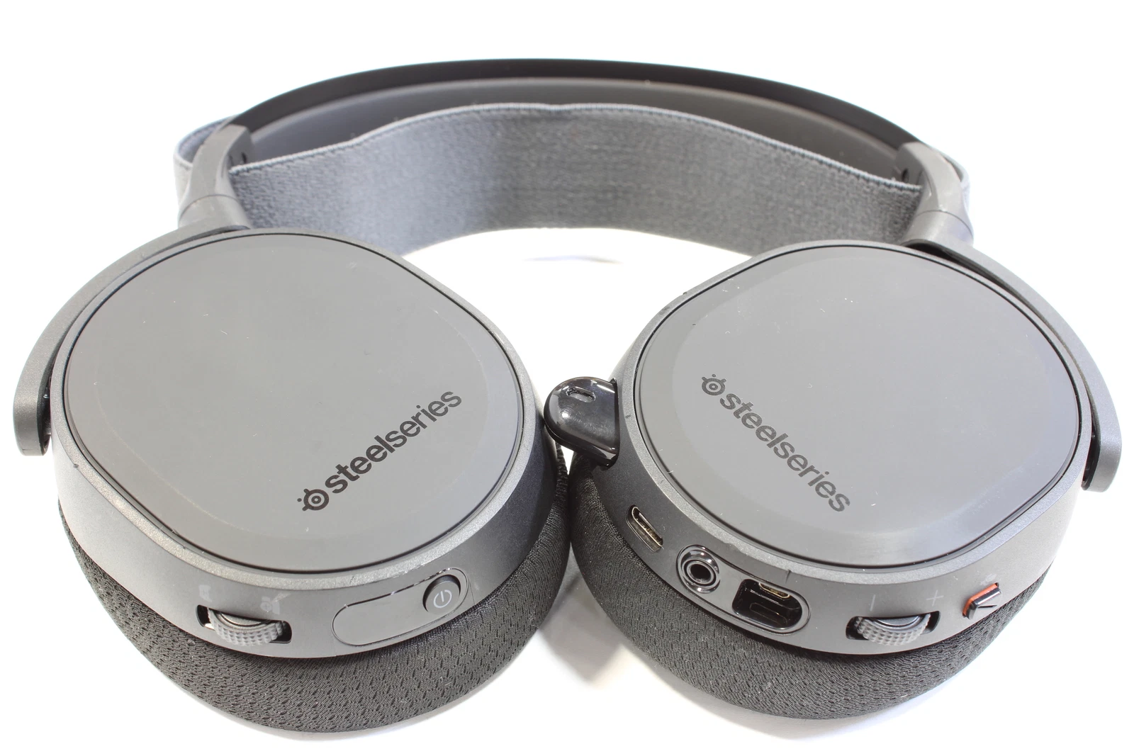 SteelSeries Arctis 7+ Lossless Wireless Gaming PC/ MAC/ PS4