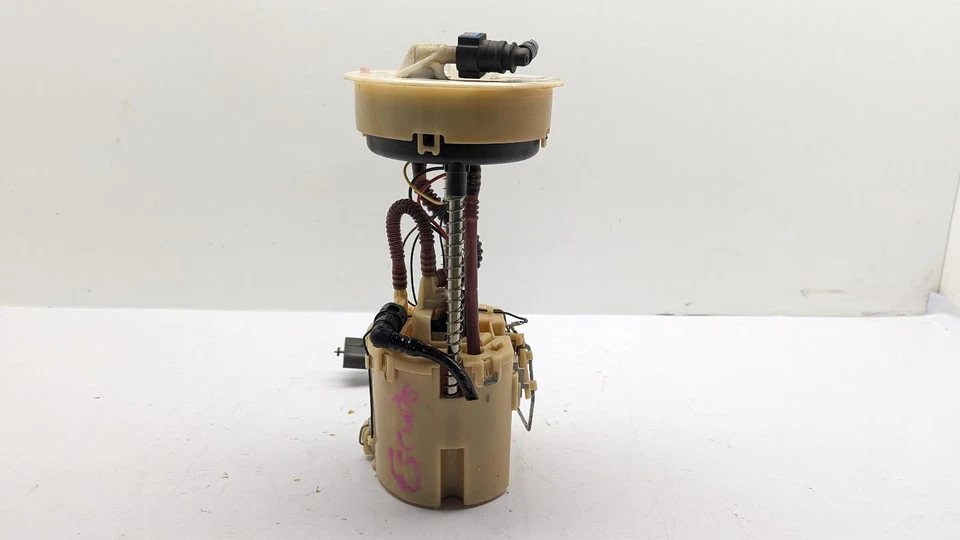 BOMBA DE COMBUSTIBLE SUZUKI GRAND VITARA MK3 JT 2005 - 2015 2.4 71247 15100-78K00 Foto 2 de 4