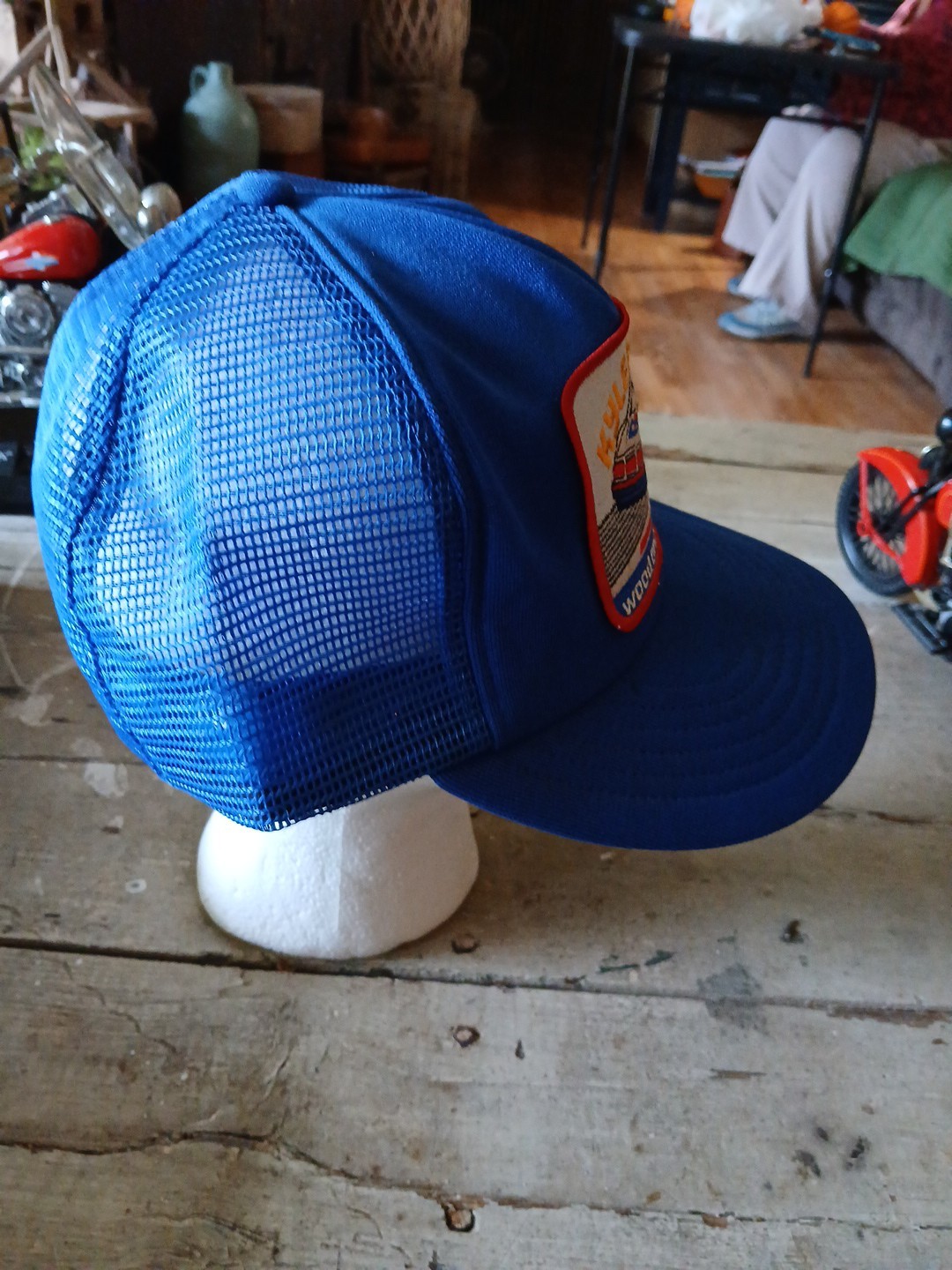 Picture 4 of 6