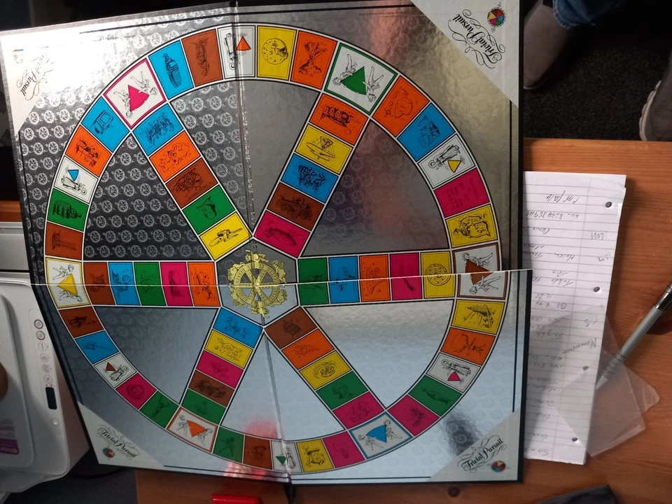 Trivial Pursuit Millennium Edition Board Game 1998 Parker Complete & GC - Image 2 of 4