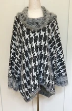 BOHO CHIC Cowl Neck Raglan Sleeve Fuzzy Soft Black White Sweater XL