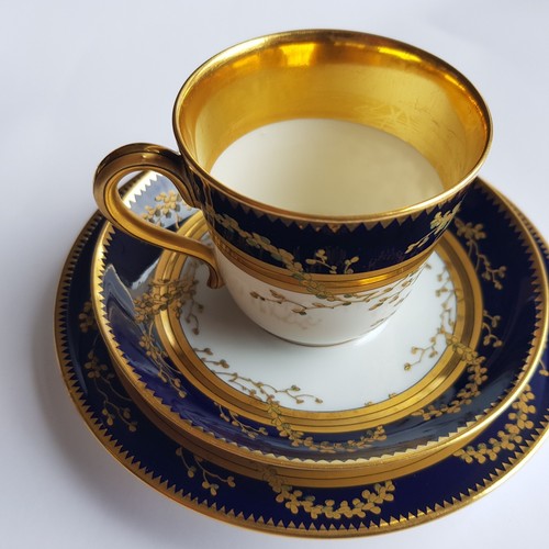Antique Fischer & Mieg porcelain trio tea cup saucer 1890s Bohemia gilt cobalt - Picture 2 of 24