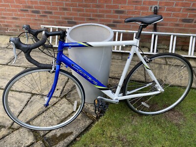 Carrera Valour 6061 Road Bike, Racer 14 Speed Lightweight