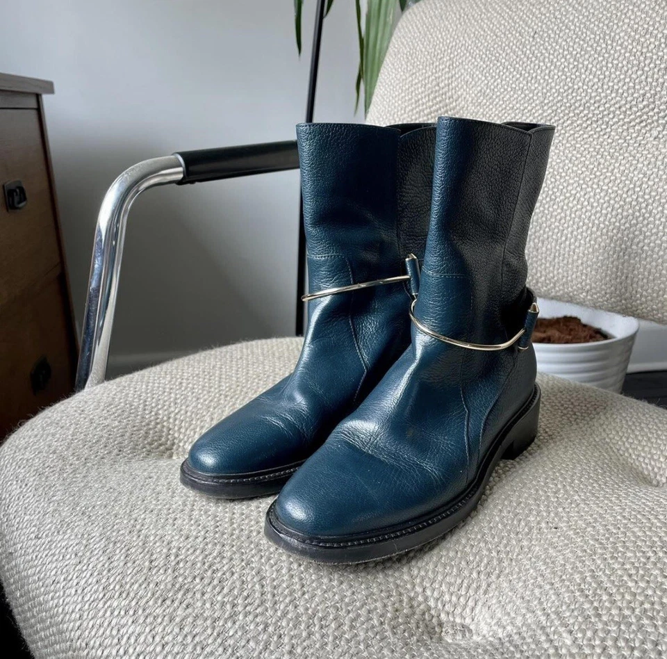 Botas de moto Balenciaga de cuero Foto 2 de 4