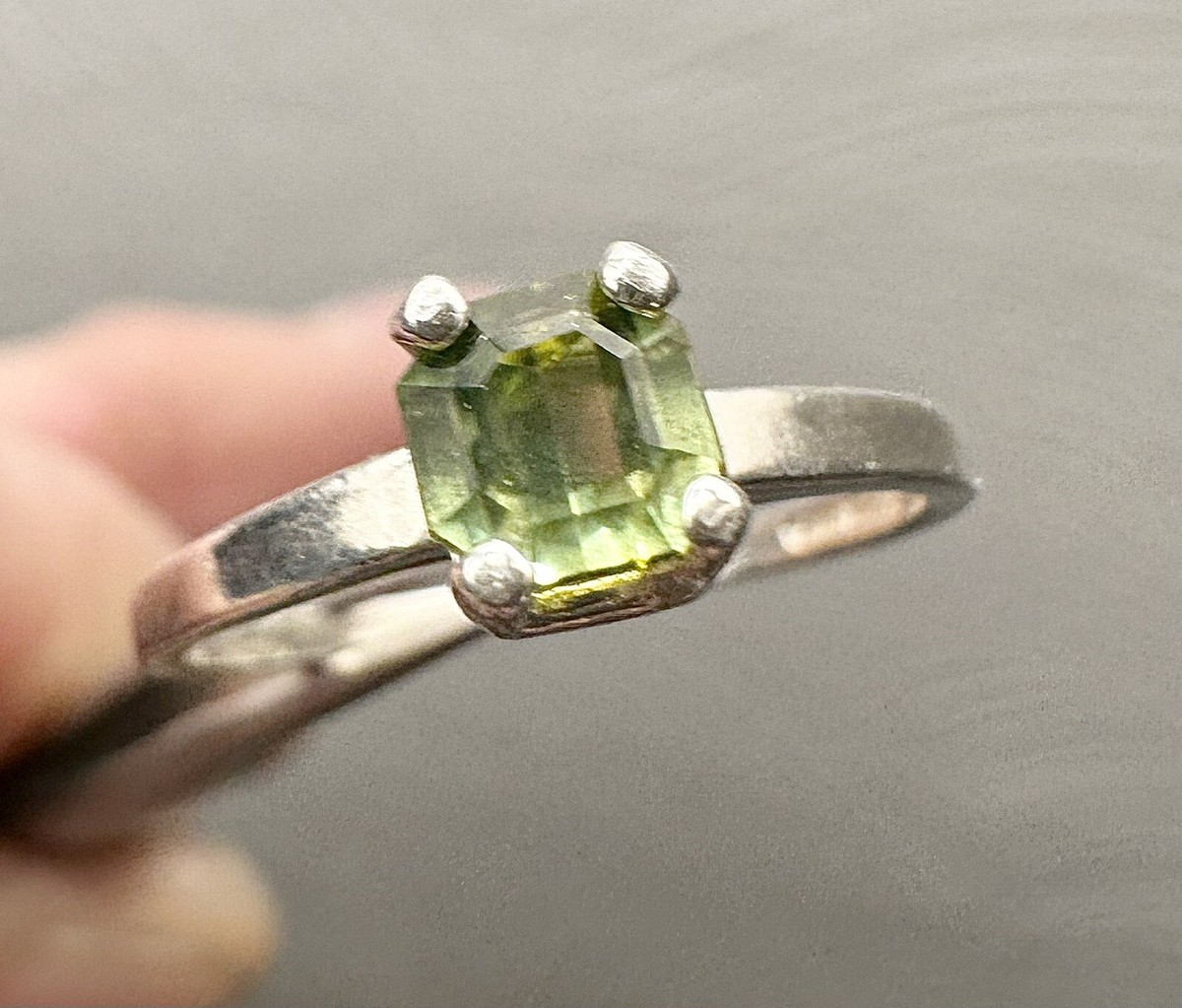 Beautiful Natural Green Tourmaline 925 Sterling Silver Ring Sz