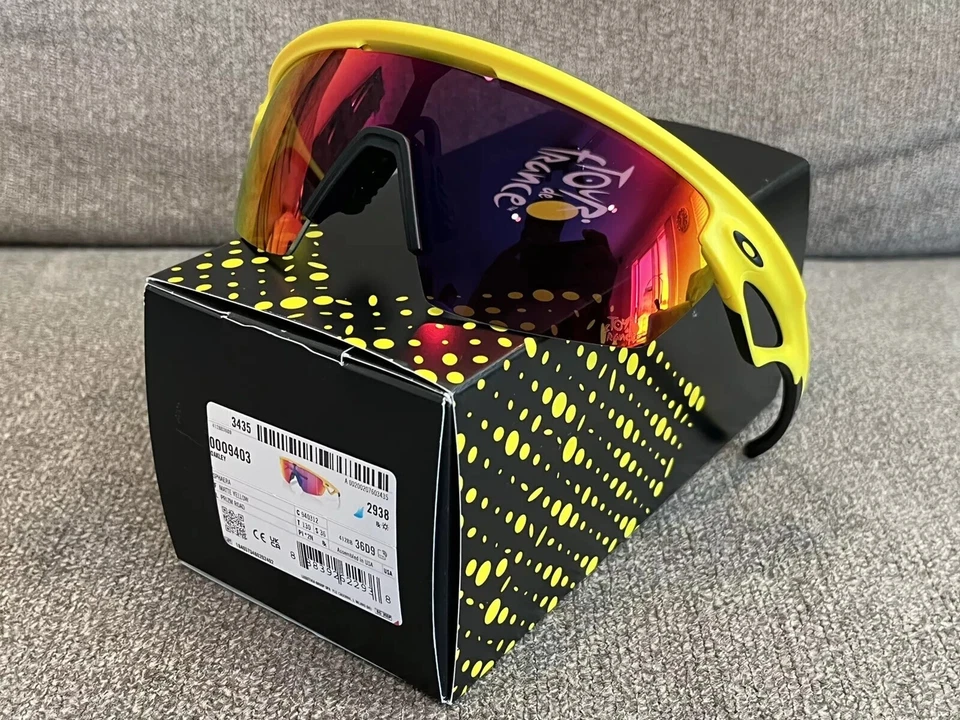 Gafas de sol Oakley SPHAERA TDF OO9403-1236 marco amarillo mate con lentes de carretera PRIZM