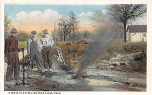 C29-Tulsa-Oklahoma-Ok-Postcard-c1910-A-Break-in-Pipieline-Occupational-Oil-Gas