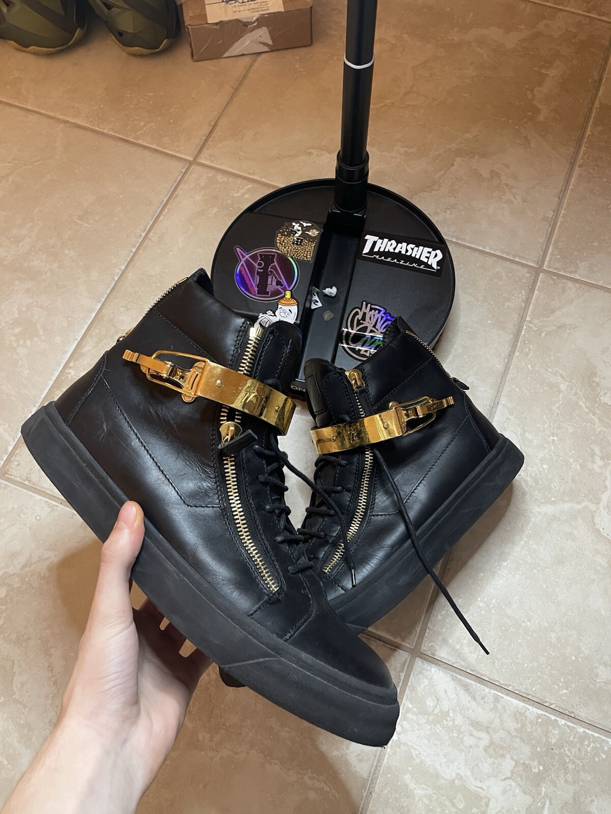 Picture 1 of 14