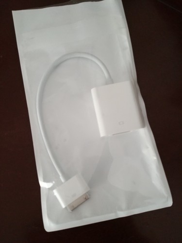 Apple OEM Original (A1368) Mini Display Port to VGA Adapter - White (MC552ZM/B) - Picture 3 of 13