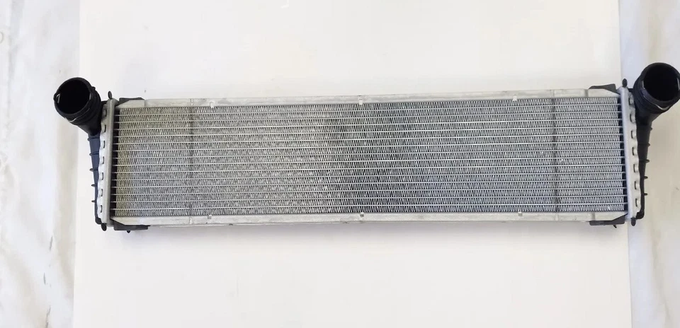 Radiador de servicio Porsche 911 Behr Hella 70823102NA 99710603702 Foto 4 de 4