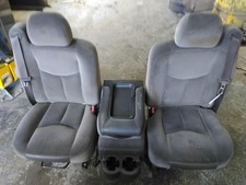 03-07 Gm Sierrasilverado 15002500 Grey Cloth Front Seat Set Wconsoleopt Ae7