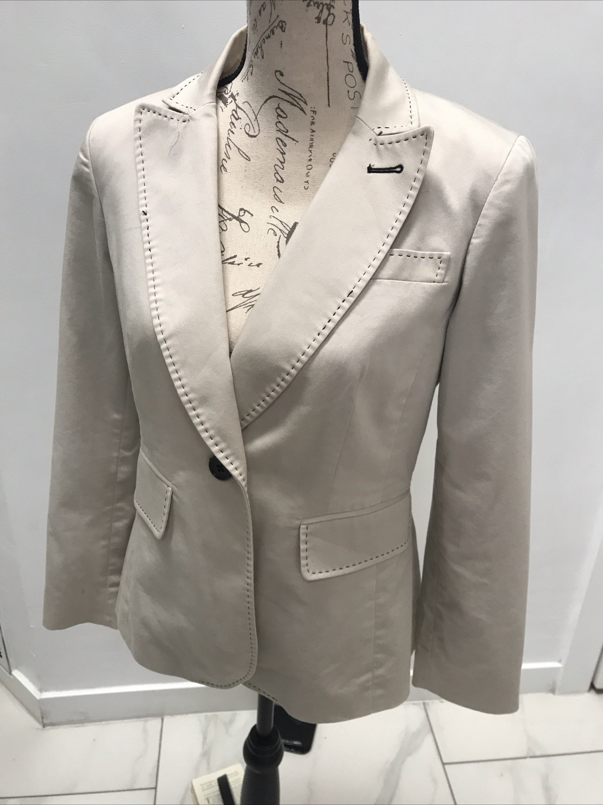 FOCUS 2000 One button Beige Blazer with white thr… - image 2