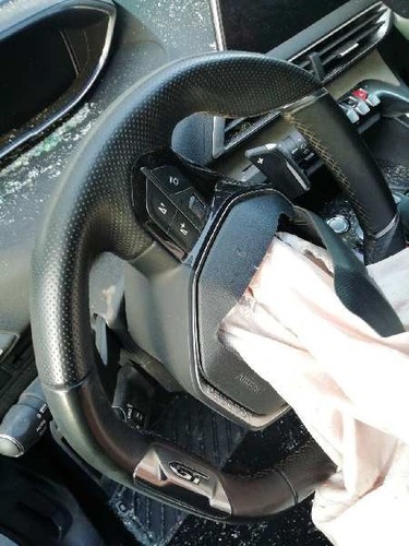Antivol Volant Pour Peugeot 5008 GT Line (2017-2025) | Barre En T Visible | Clé Croisée Résistante | Installation Facile Sur Ceinture De Sécurité