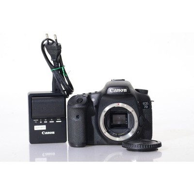Canon EOS 7D Digitalkamera - 40221 Auslösungen - DSLR Kamera 