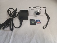 Nikon Coolpix S31 10.1MP White Digital Camera w/Charger 8GB SD Card Battery